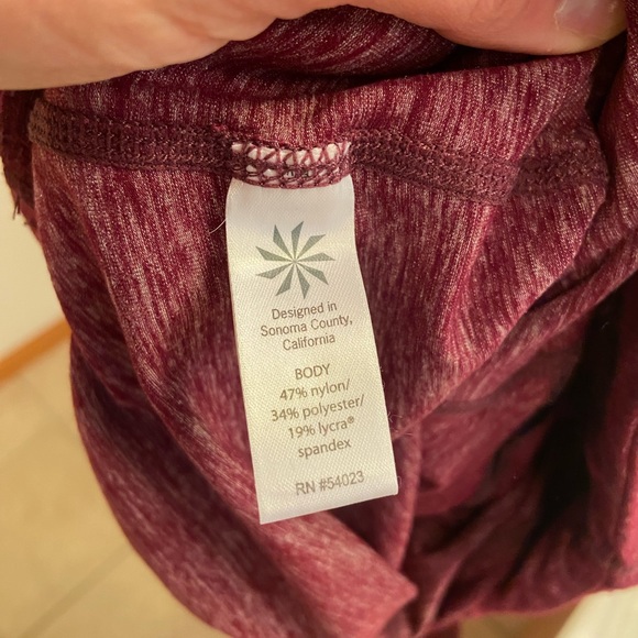 Athleta Heathered Burgundy Leggings Sz Small - Picture 5 of 6